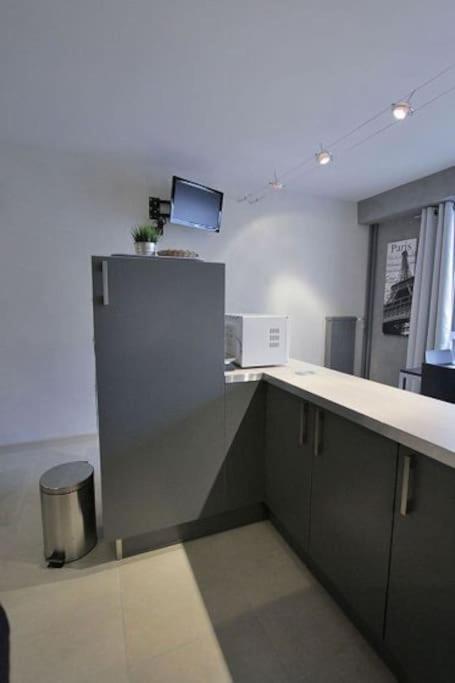 Appartement Avec Ascenseur La Defense Courbevoie Exterior foto